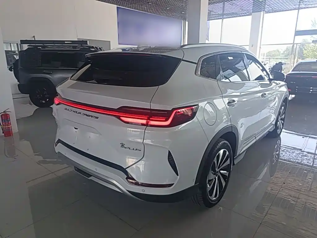 Photo 7 - BYD Song PLUS PHEV