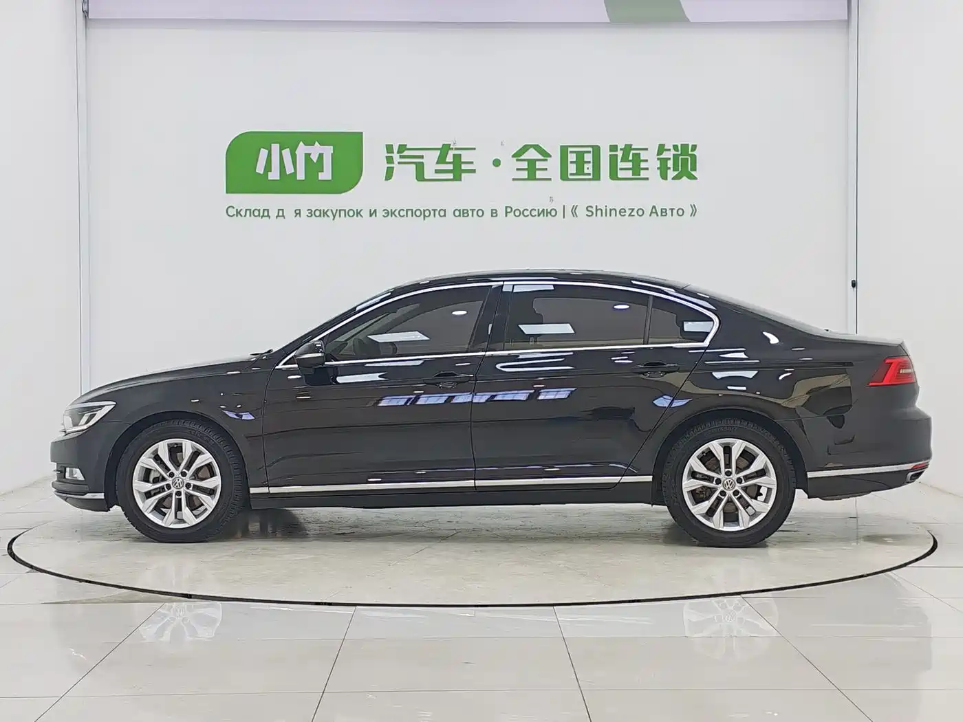 Volkswagen Magotan 2018 330TSI DSG Luxury фото 5