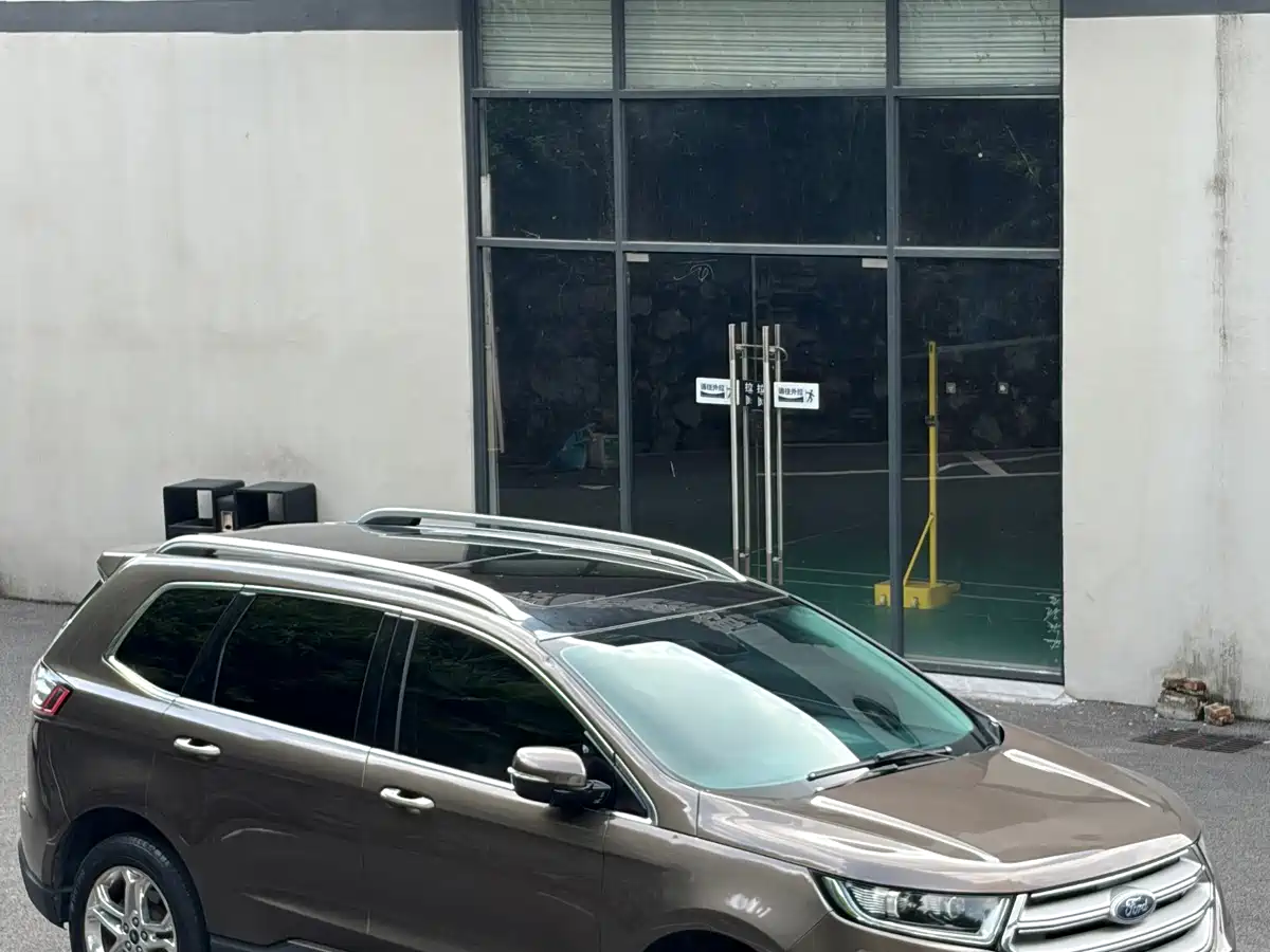 Ford Edge 2017 2016 EcoBoost 245 2WD Luxury 7-Seater