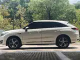 Фото 9 - Honda UR-V
