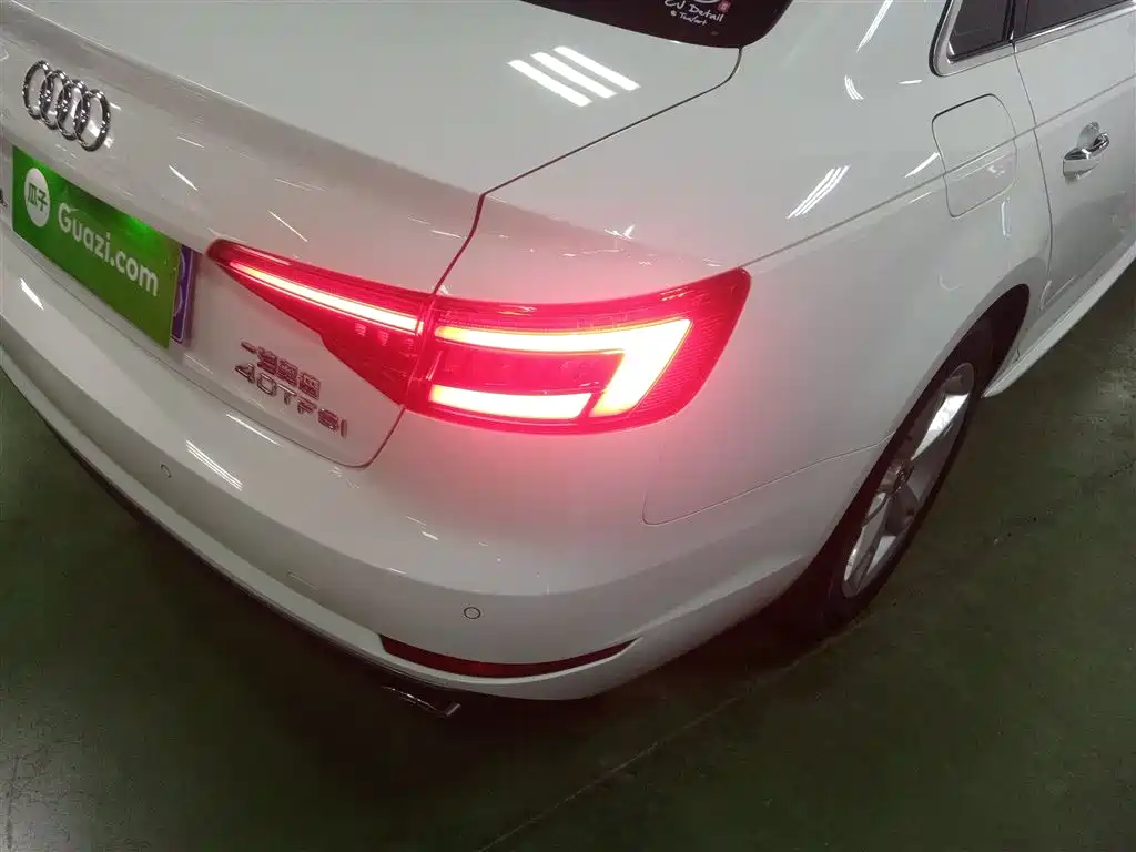 Audi A4L 2017 Plus 40 TFSI Fashion фото 8