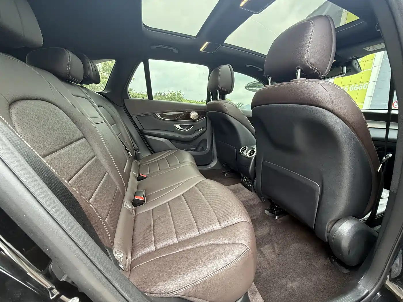 Mercedes-Benz GLC 2019 Facelift GLC 260 L 4MATIC Luxury фото 32