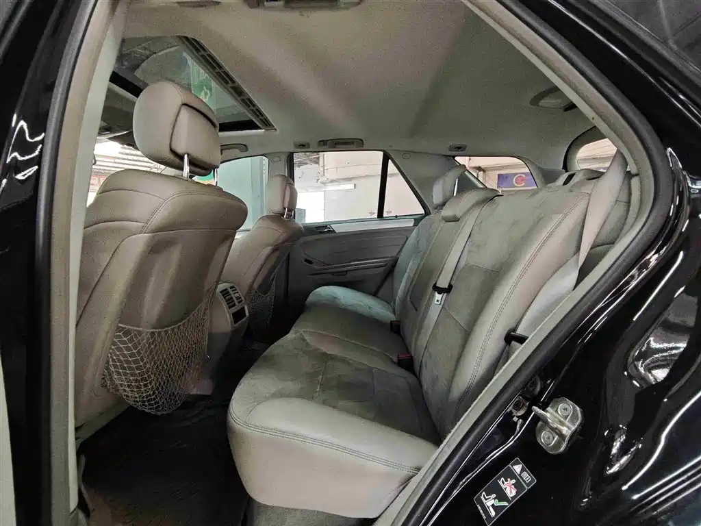 Mercedes-Benz M-Class 2010 ML 350 4MATIC Luxury фото 7
