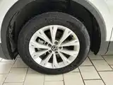 Фото 23 - Volkswagen Tiguan L