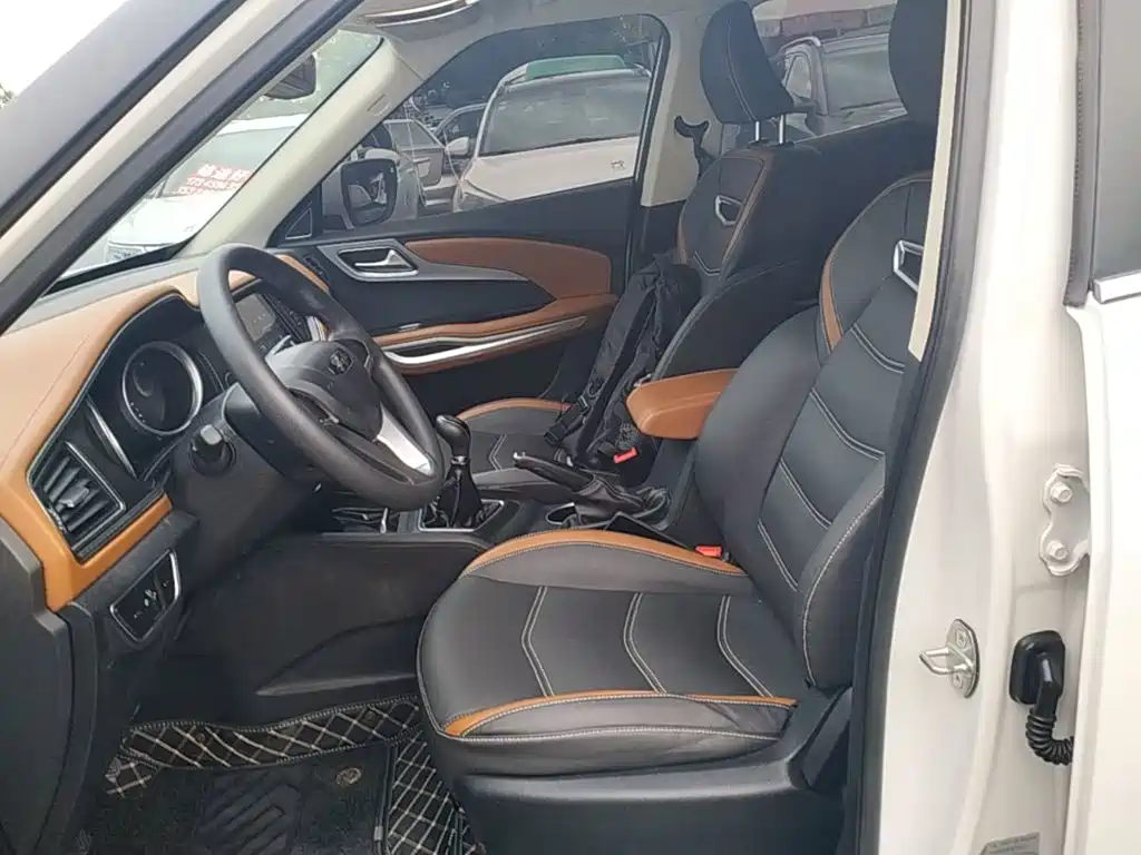 Zotye T300 2024 2023 T300L 1.5L Manual Standard Edition