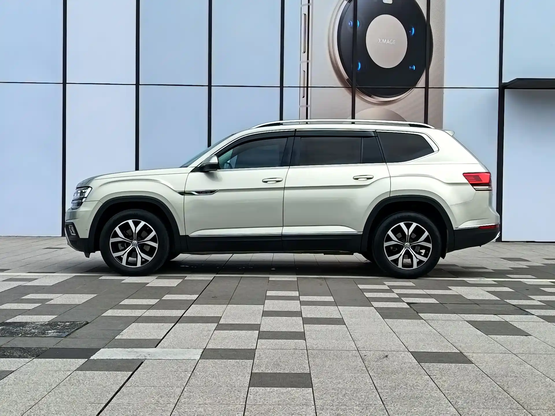 صورة 23 - Volkswagen Teramont