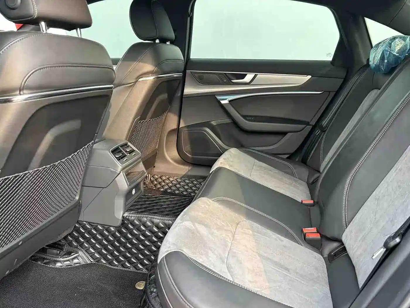 Audi A6L 2020 40 TFSI Luxury Dynamic фото 7
