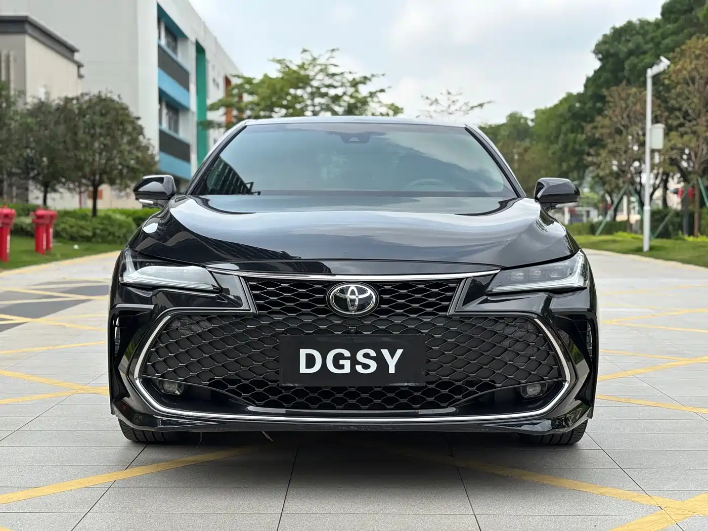 Toyota Avalon 2023 2.5L Touring Premium Edition фото 2