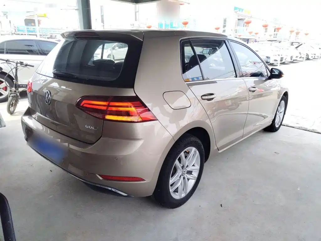 Volkswagen Golf 2018 1.6L Automatic Comfort фото 7