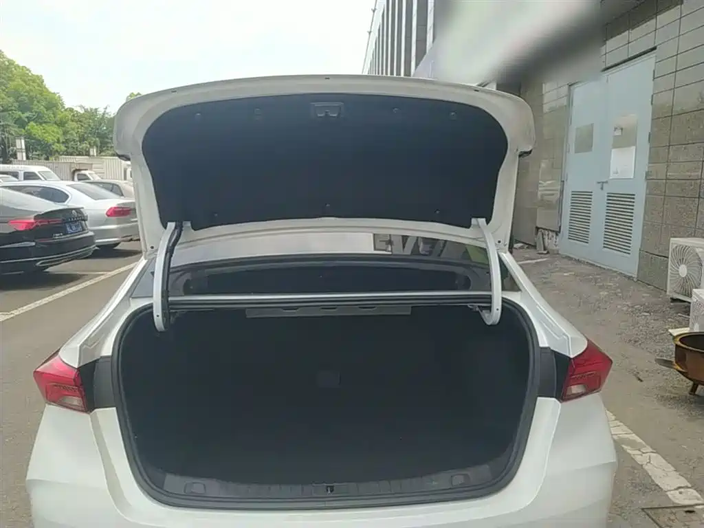 Buick Verano 2023 Pro Joy Edition фото 19