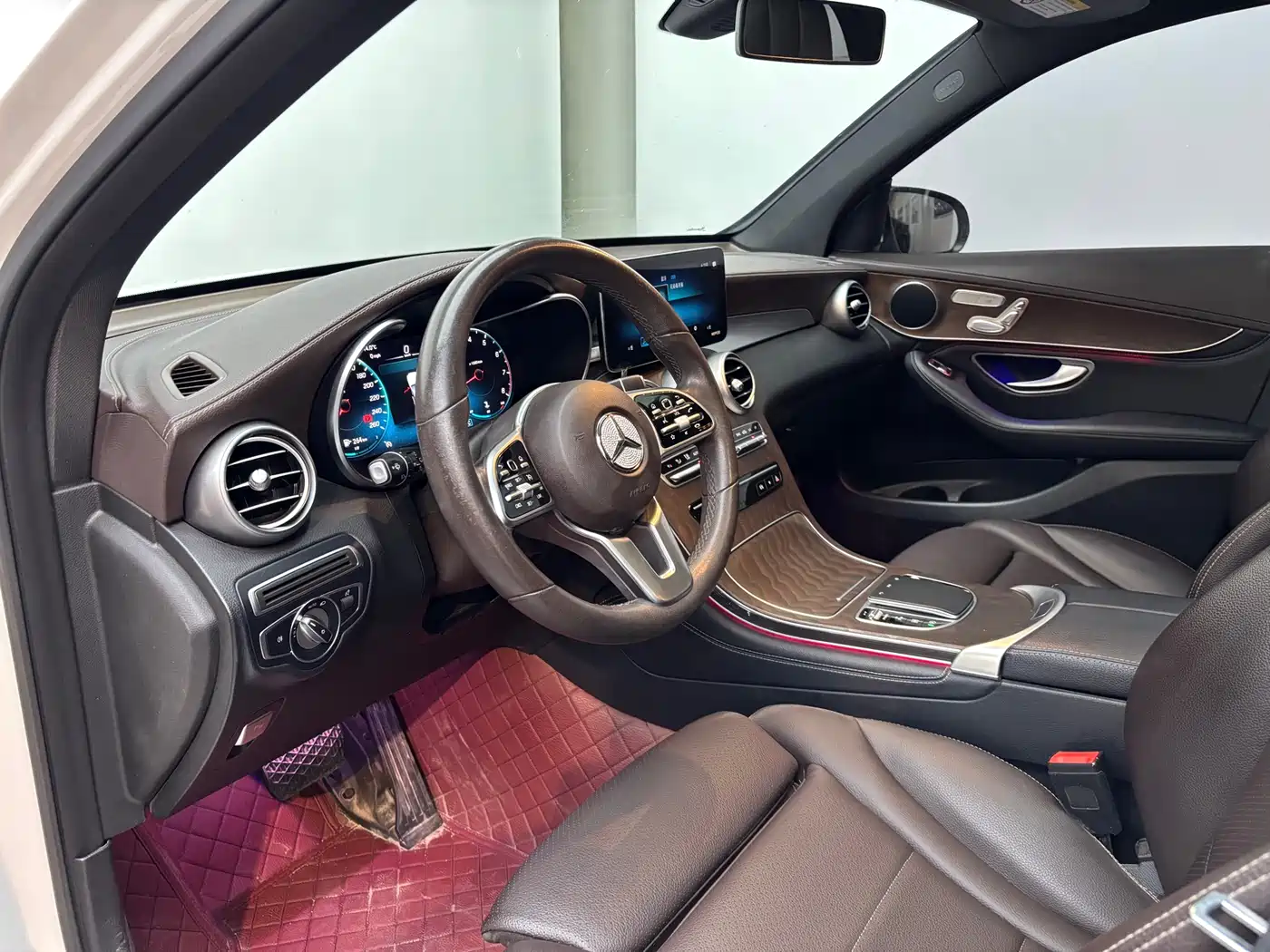 Mercedes-Benz GLC 2020 Facelift GLC 260 L 4MATIC Luxury фото 17
