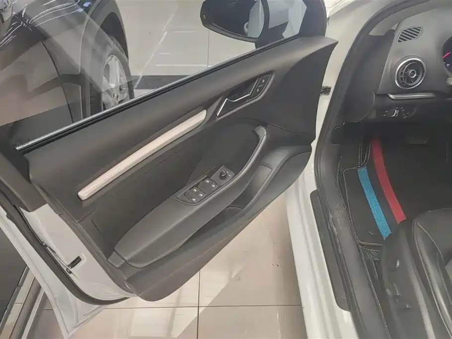 Audi A3 2016 Limousine 35 TFSI Style фото 7