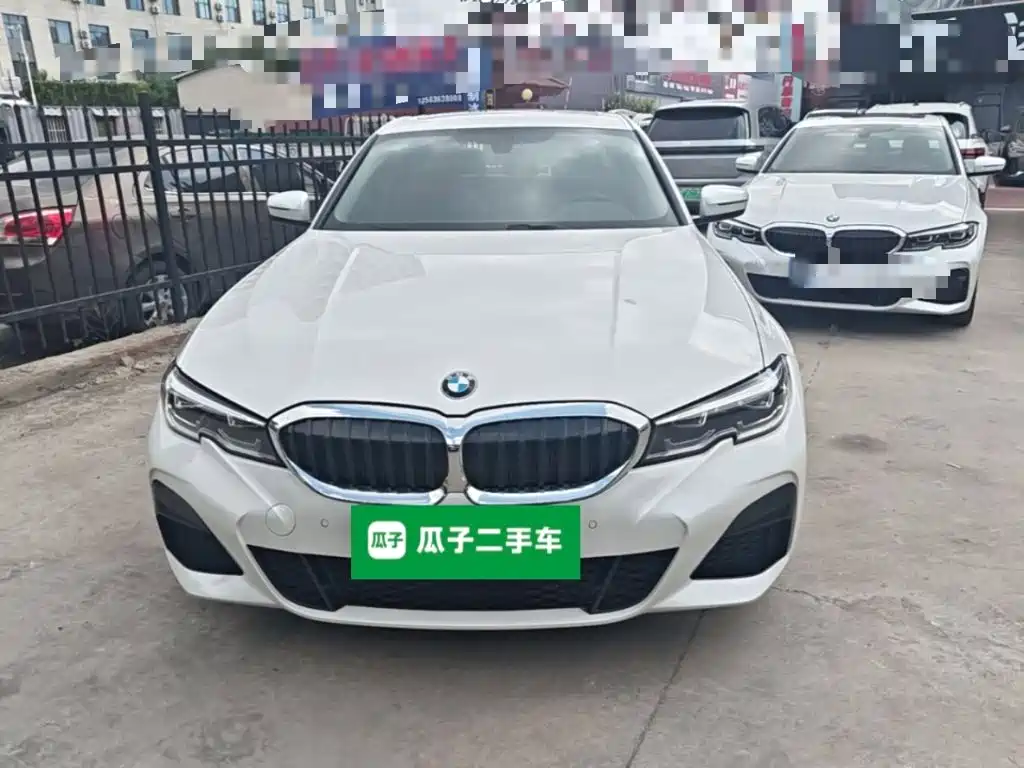 BMW 3-SERIES