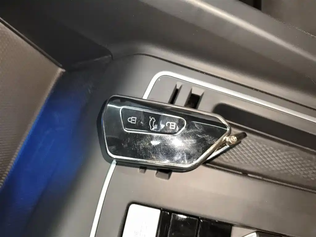 Volkswagen Golf 2023 Facelift 280TSI DSG R-Line Lite фото 9
