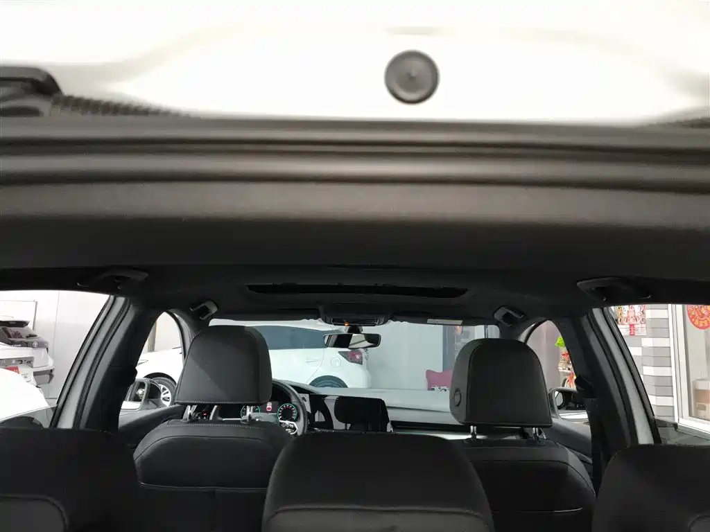 Volkswagen Golf 2023 Facelift 280TSI DSG R-Line Lite фото 18