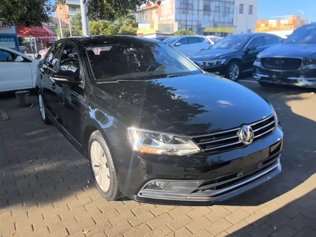 Photo 4 - Volkswagen Sagitar