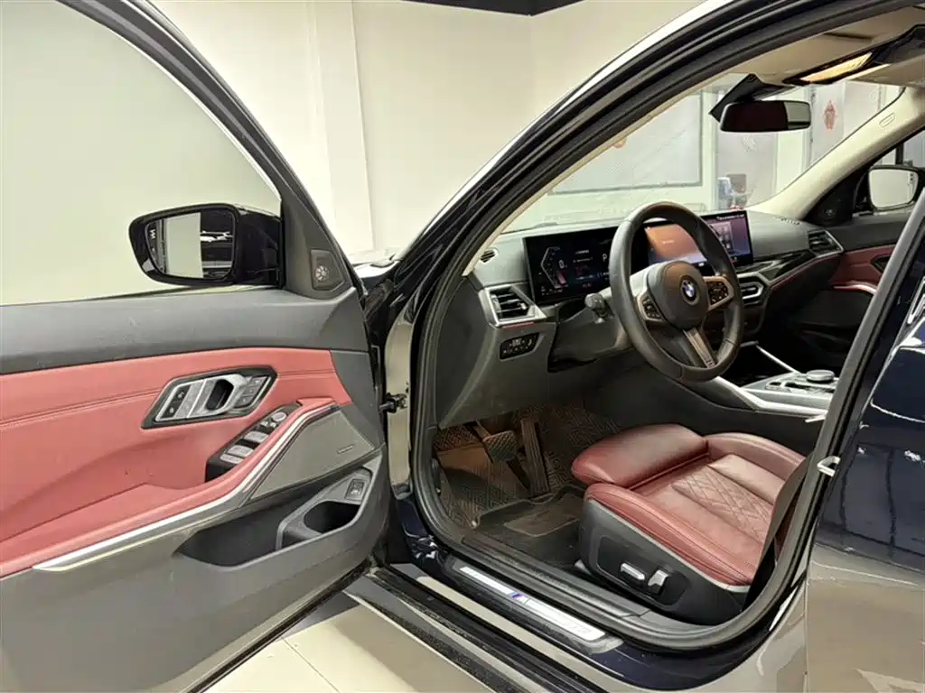BMW 3 Series 2023 325Li M Sport Black Night Package фото 16