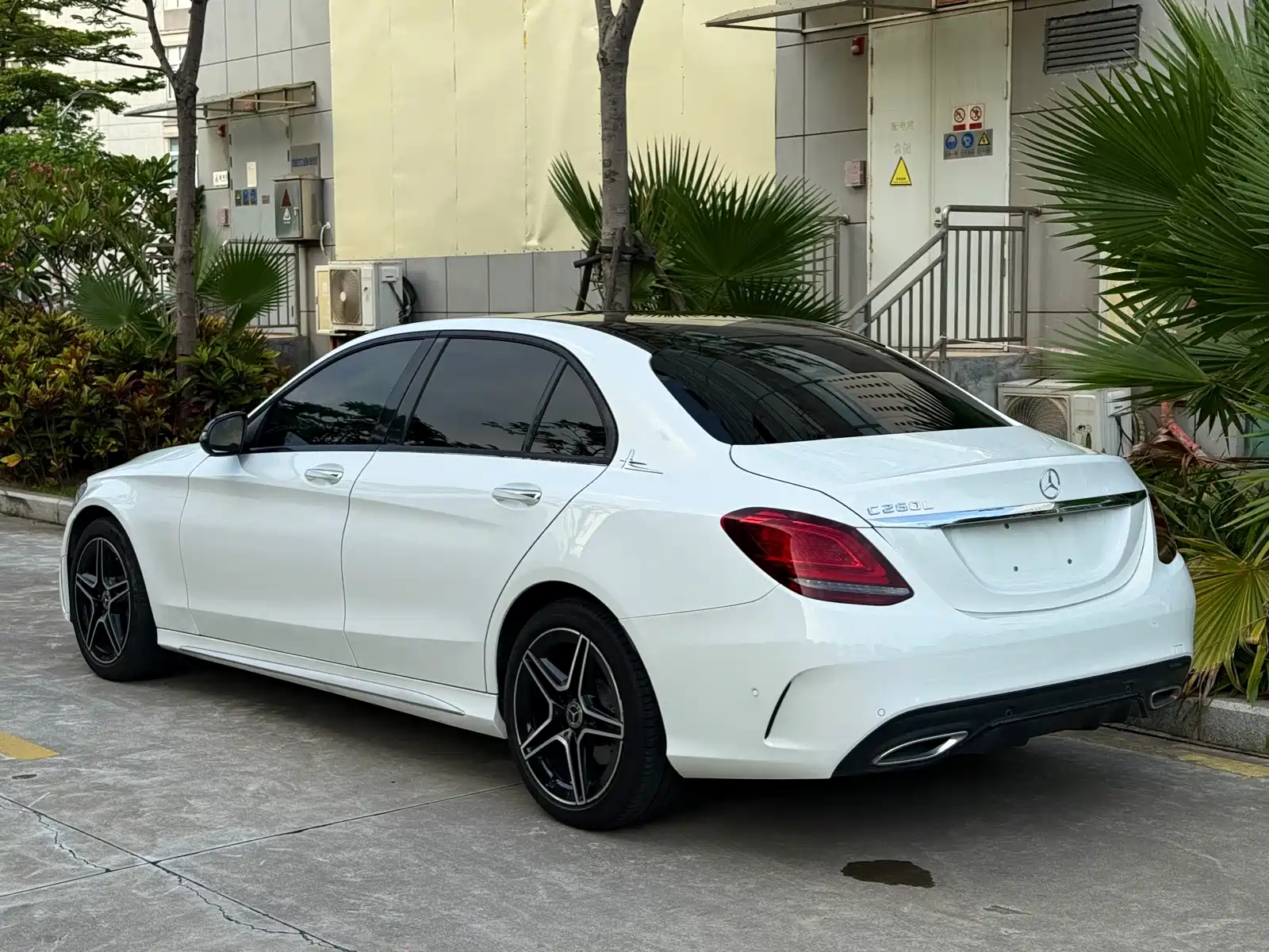 Фото 3 - Mercedes-Benz C-Class