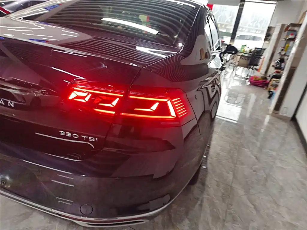 Volkswagen Magotan 2020 330TSI DSG Leading фото 8