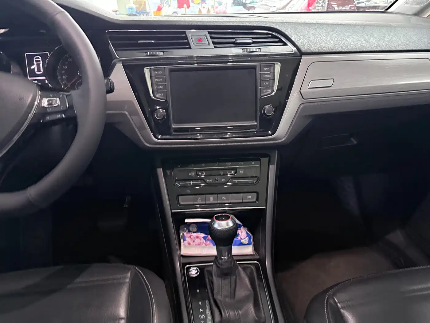 Volkswagen Touran 2018 Touran L 280TSI DSG Frontier Edition 7-Seater China V фото 15