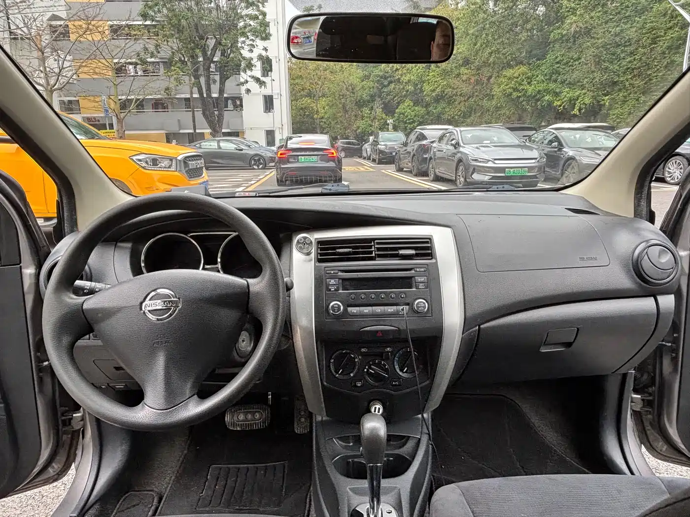 Nissan Livina 2014 2013 1.6XE CVT Comfort