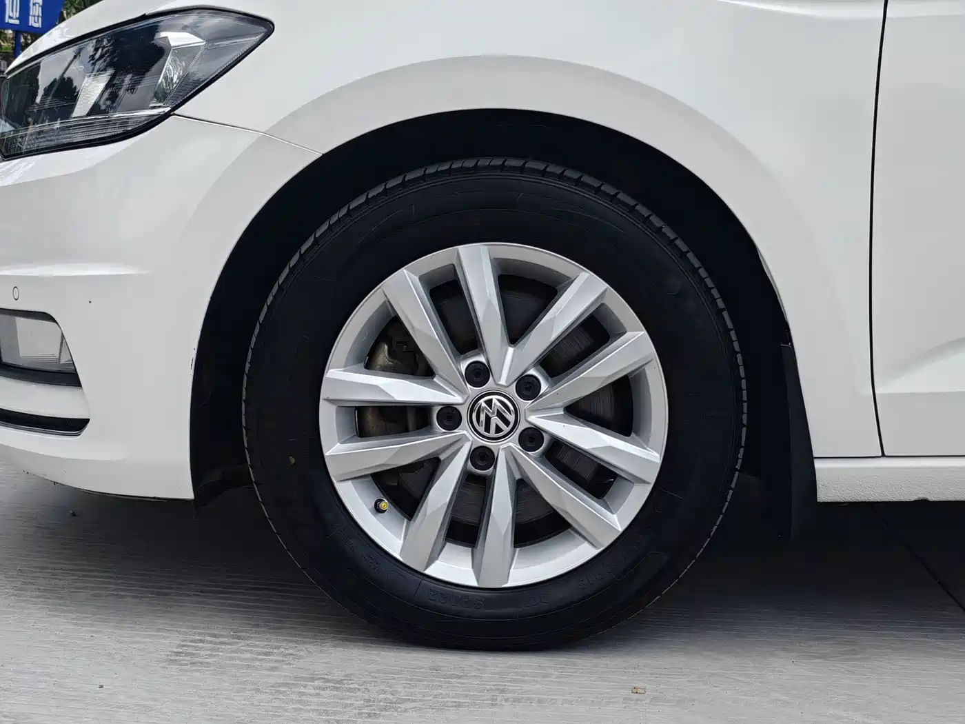 Volkswagen Touran 2018 Touran L 280TSI DSG Comfort 7-seater China V фото 31