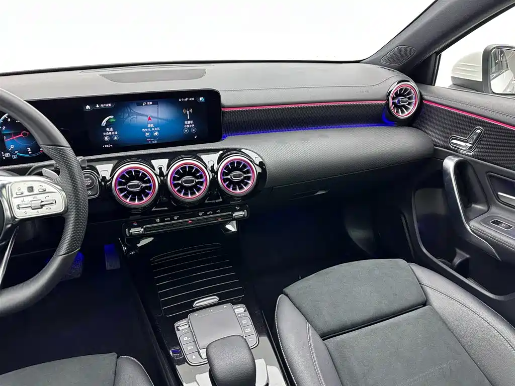 MERCEDES-BENZ A CLASS