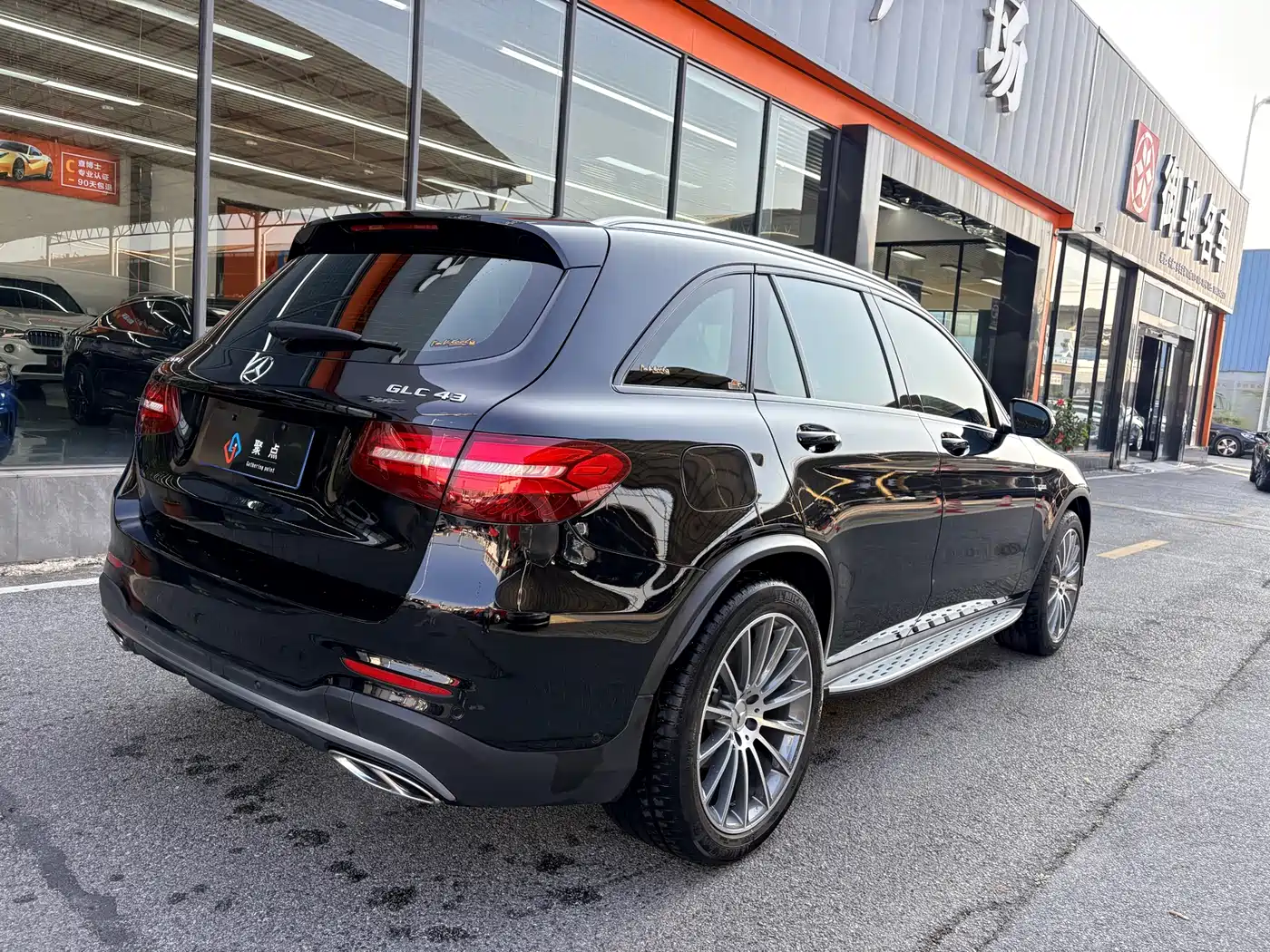 Mercedes-Benz GLC AMG 2017 AMG GLC 43 4MATIC фото 4