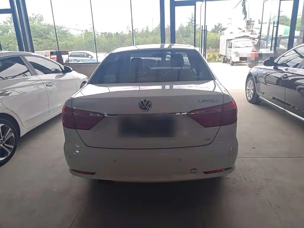 Volkswagen Lavida 2013 Facelift 1.4TSI Manual Comfort фото 6