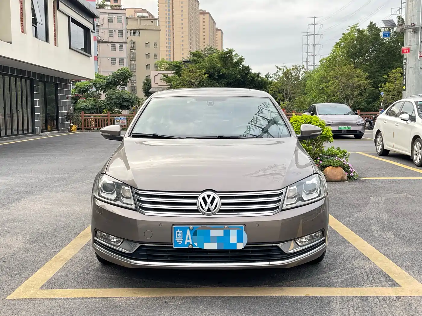 Volkswagen Magotan 2013 1.8TSI Luxury фото 2
