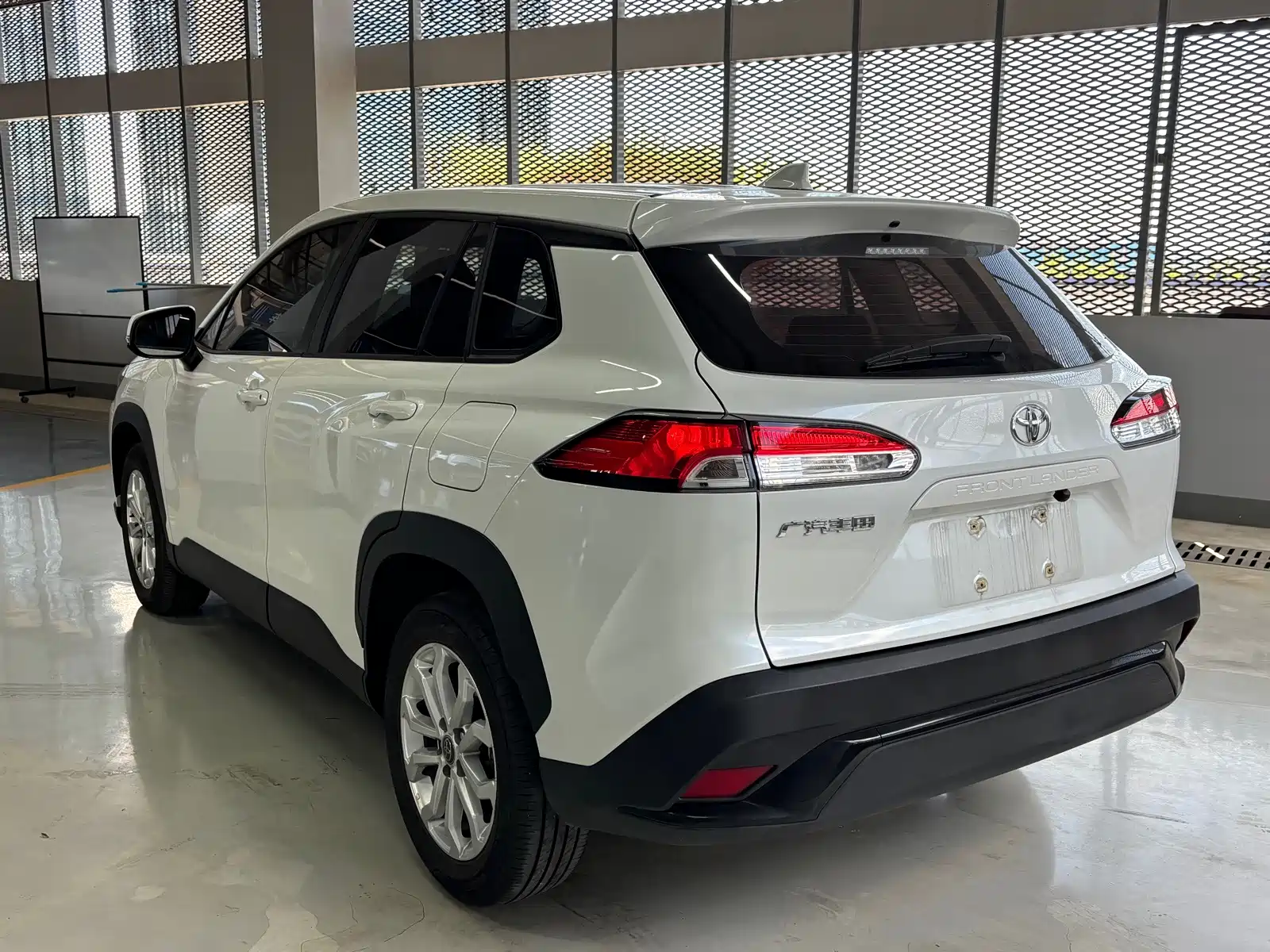 Фото 14 - Toyota Frontlander