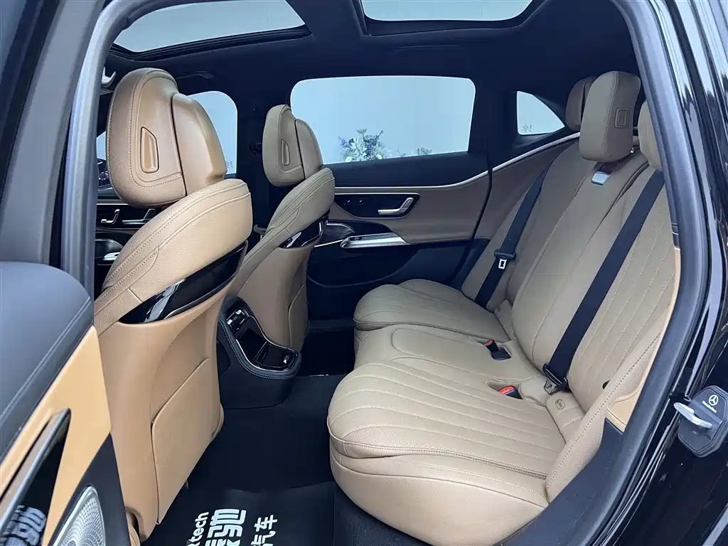 Mercedes-Benz E-Class 2024 Model E 260 L фото 20