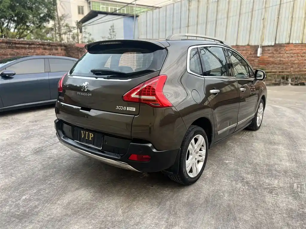 Peugeot 3008 2013 1.6THP Automatic Trend Edition фото 4