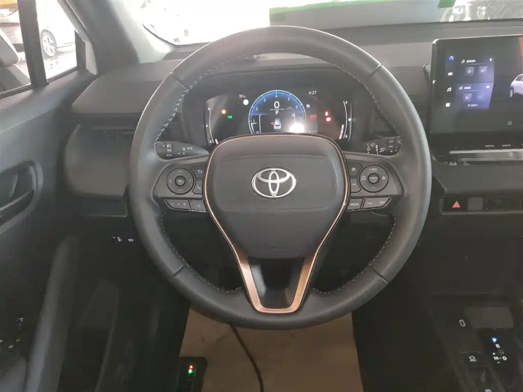 TOYOTA FENGLANDA