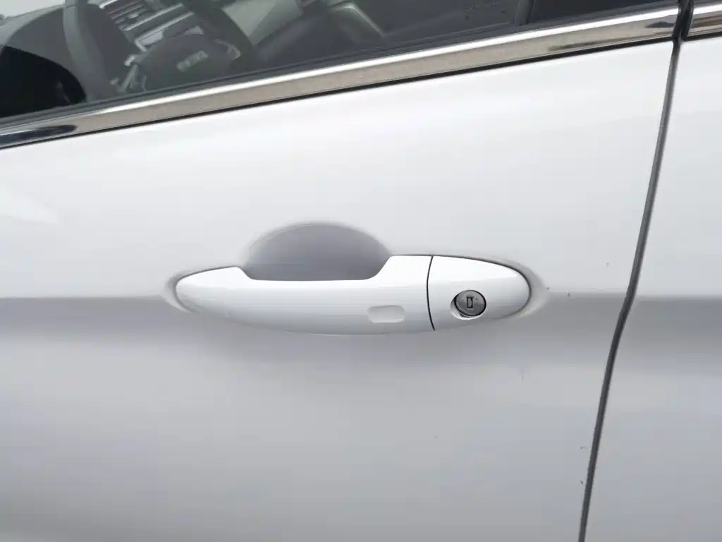 Photo 18 - Haval H2
