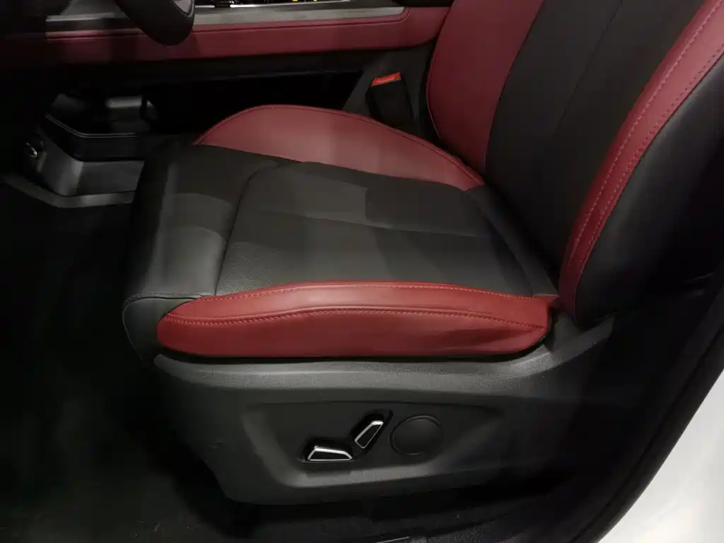 Фото 20 - Changan Oshan Z6