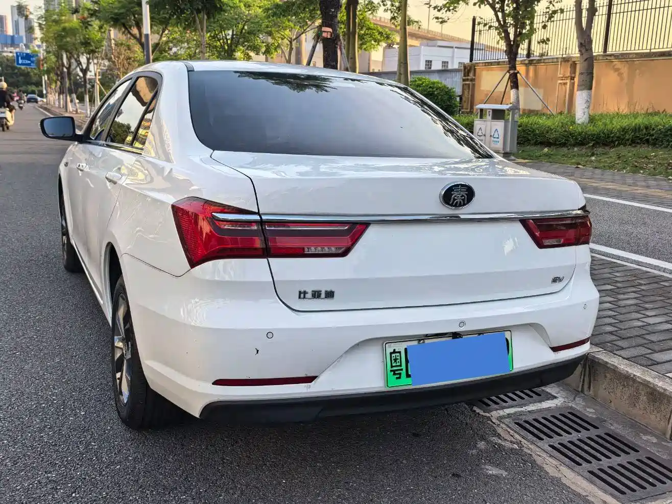 BYD Qin New Energy 2019 Travel Edition фото 8
