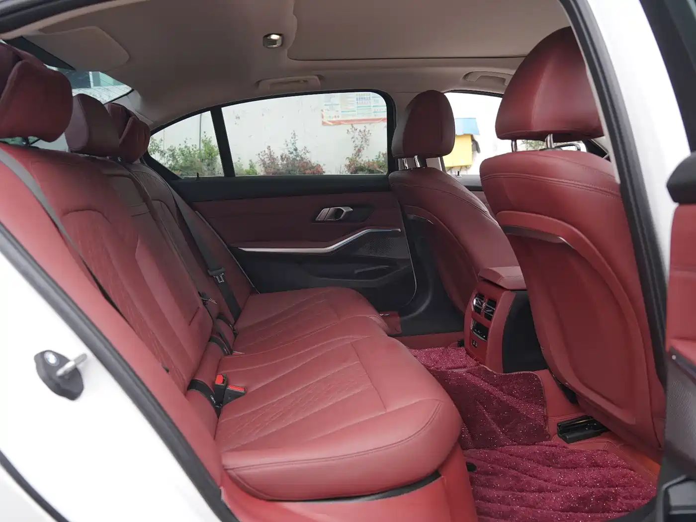 BMW 3 Series 2023 325Li M Sport Package фото 6