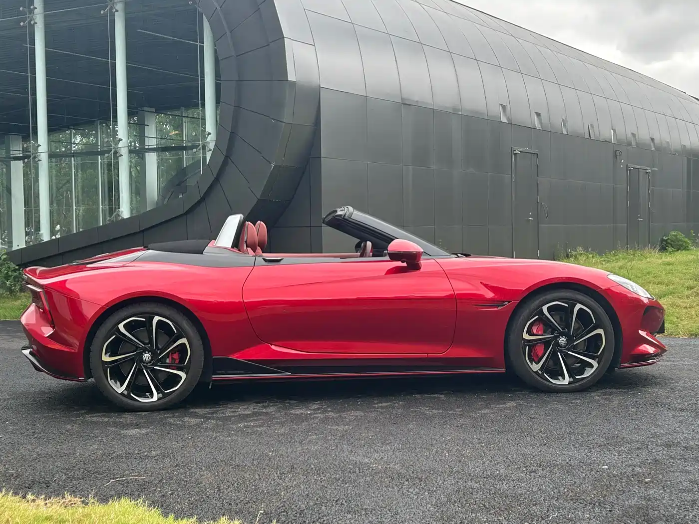 MG Cyberster 2026 2024 520km Legendary AWD Version