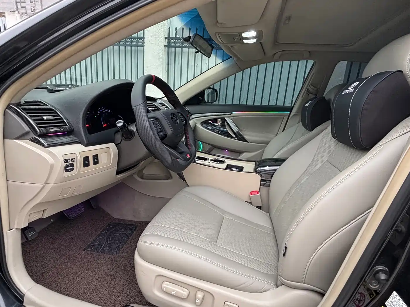 Toyota Camry 2011 200G Classic Anniversary Edition фото 4