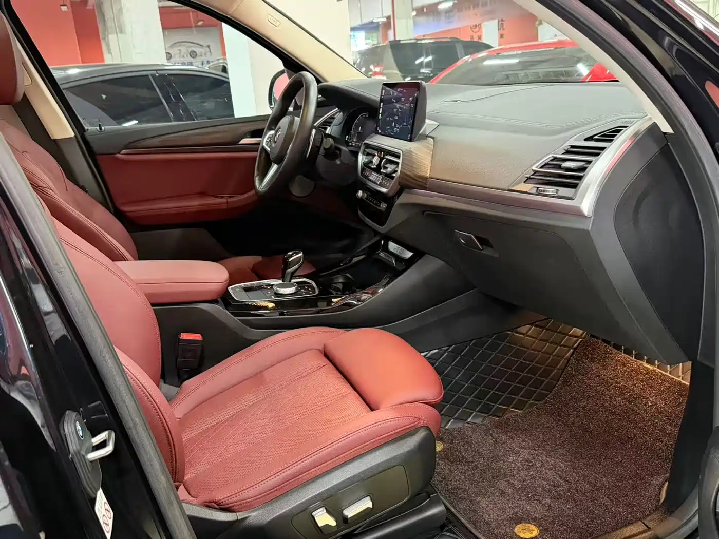 BMW X3 2022 Facelift xDrive30i Leading M Shadow Edition фото 14