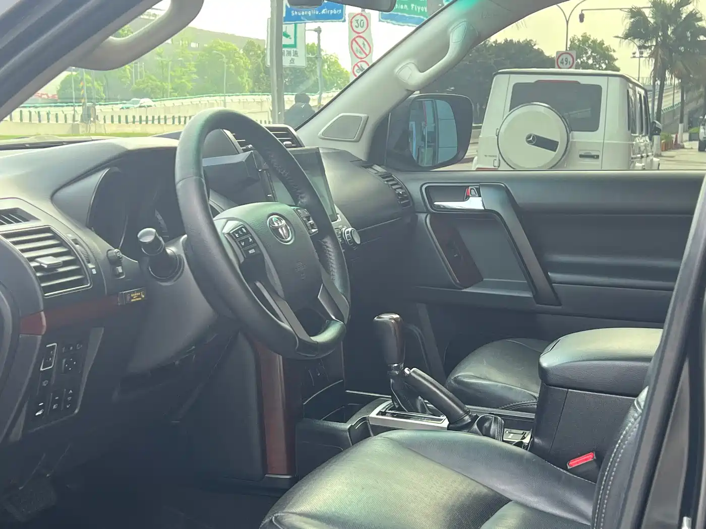Toyota Prado 2014 4.0L Automatic TX-L фото 12