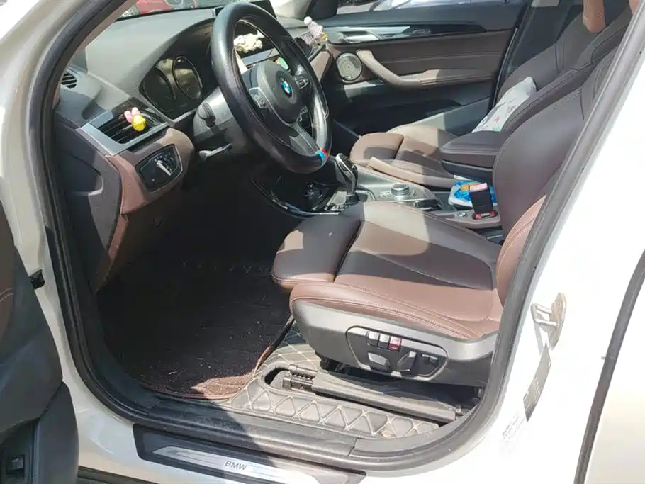 BMW X1 2020 sDrive20Li Premium Edition фото 9