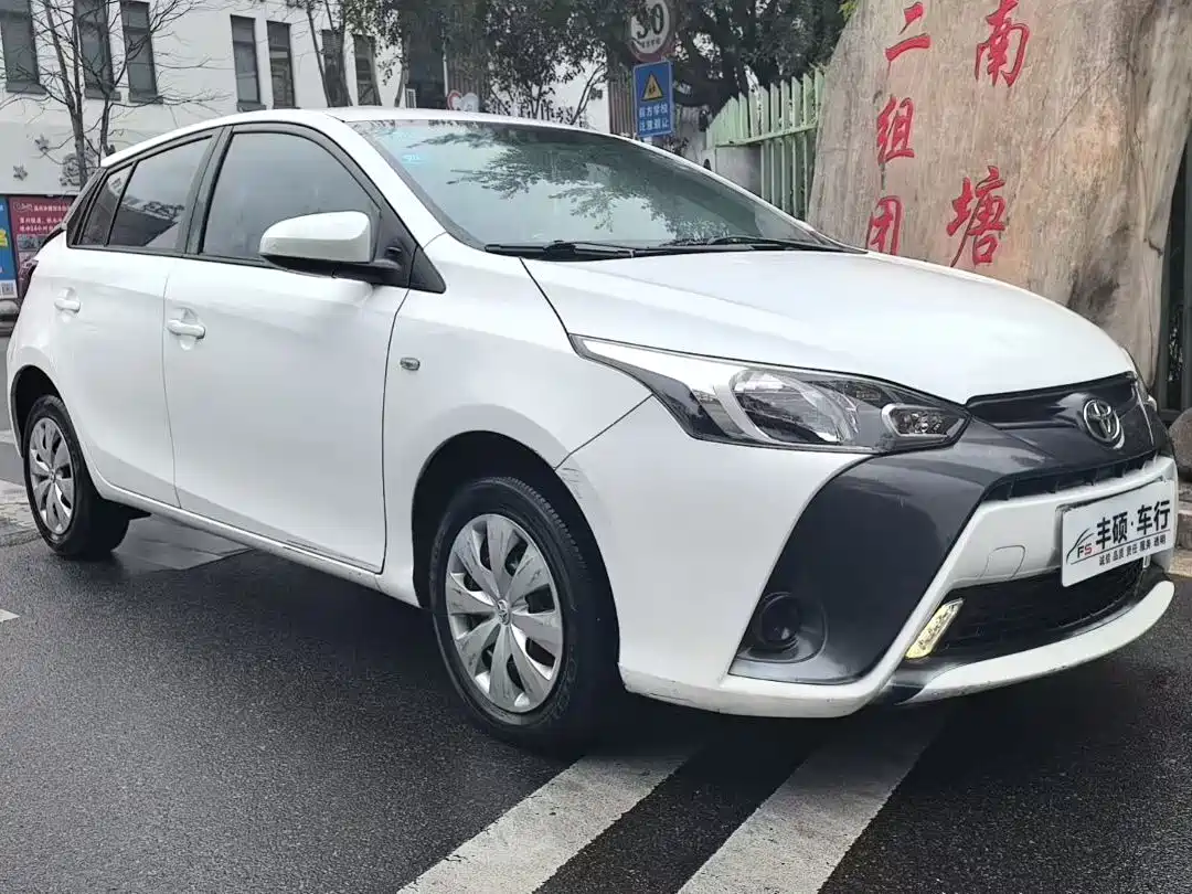 Toyota YARiS L Zhi Xuan 2016 Facelift 1.5E CVT Charming Edition фото 3