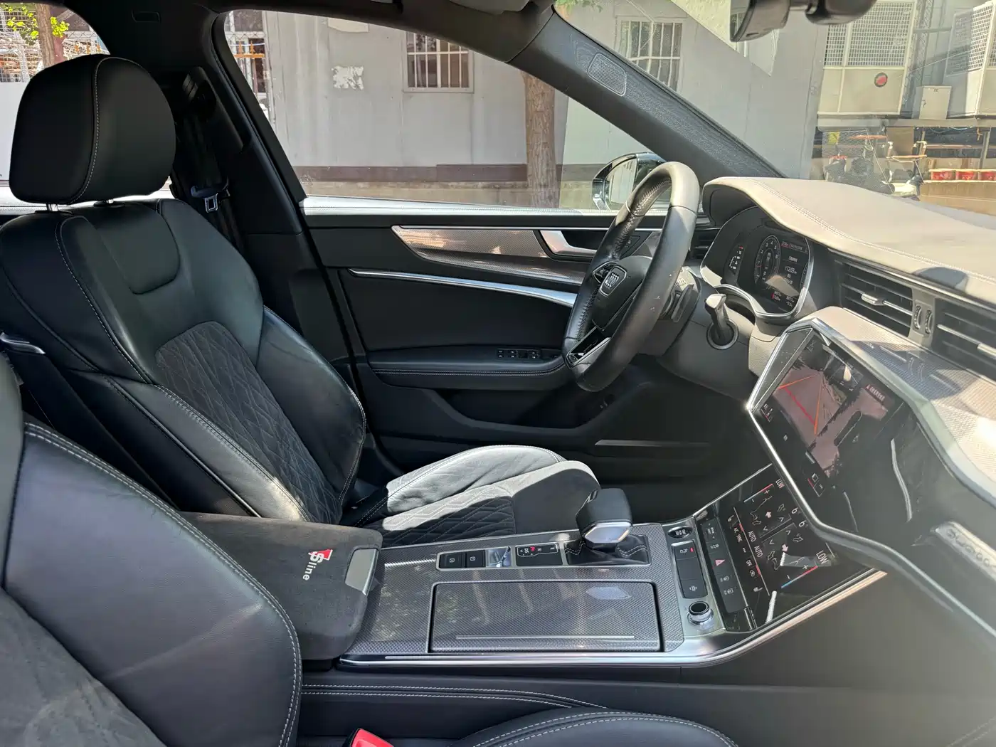 Audi A6L 2021 55 TFSI quattro Flagship Dynamic фото 15