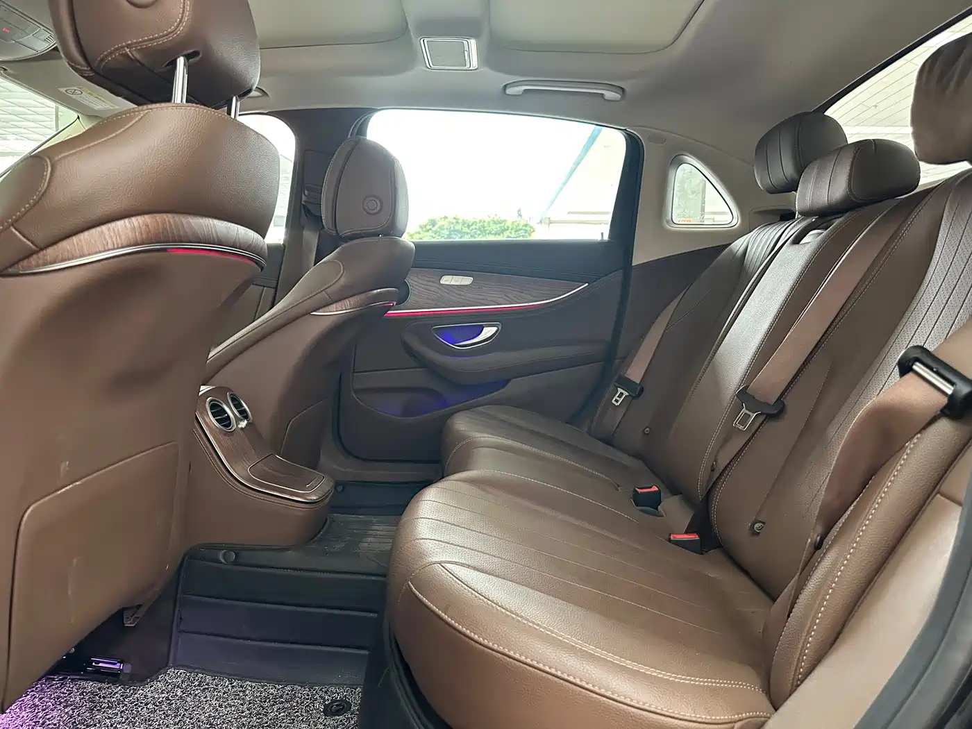 Mercedes-Benz E-Class 2023 E 300 L Fashion фото 10