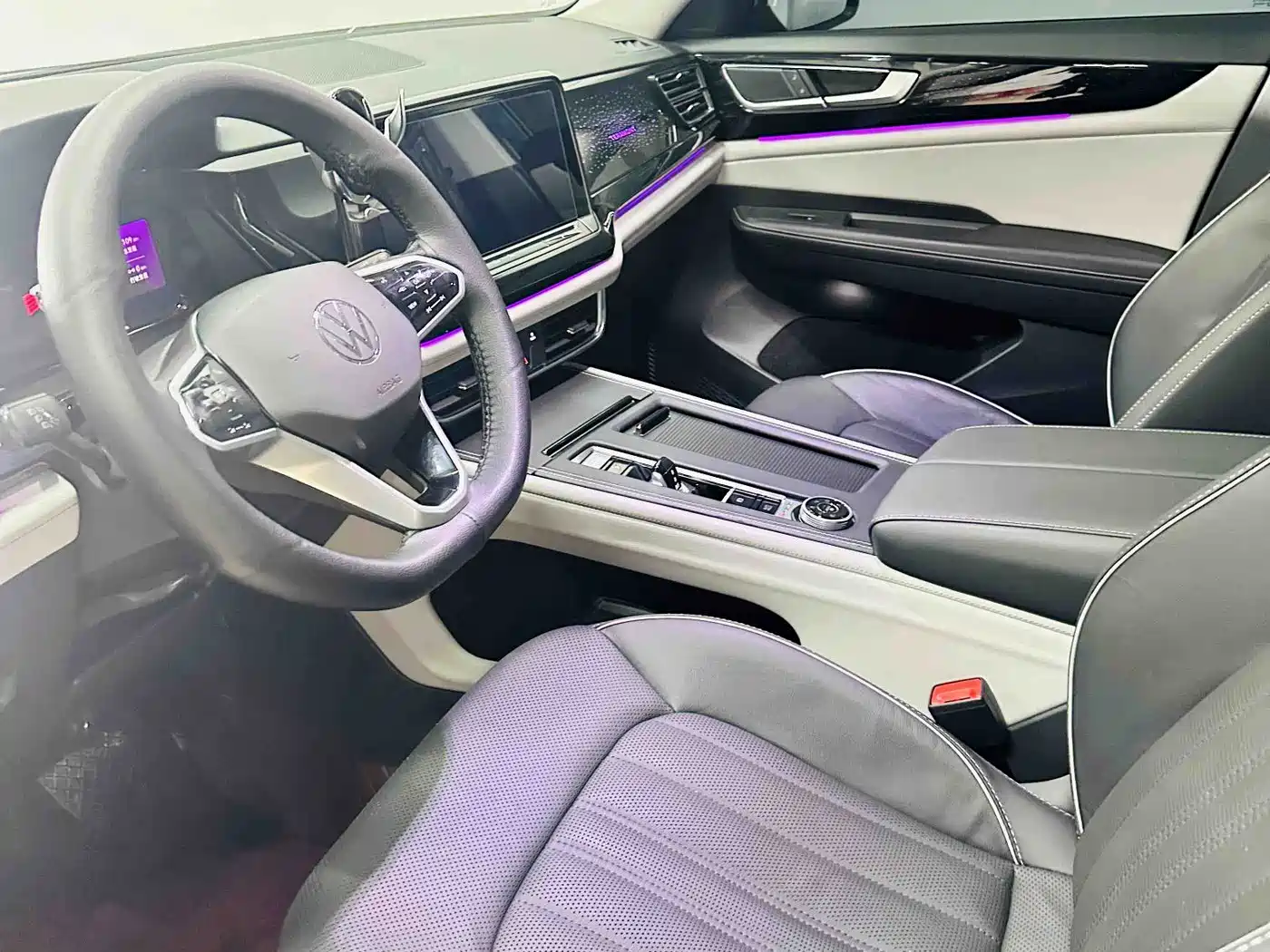 Volkswagen Teramont 2022 380TSI 4MOTION Premium Luxury фото 9