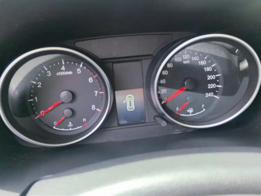 Haval M6 2023 PLUS 1.5T DCT Luxury Smart Connect фото 14
