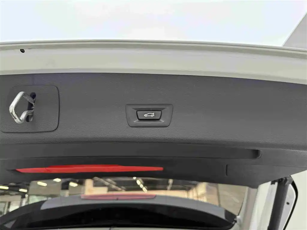 BMW X1 2019 sDrive18Li Premium Model фото 17