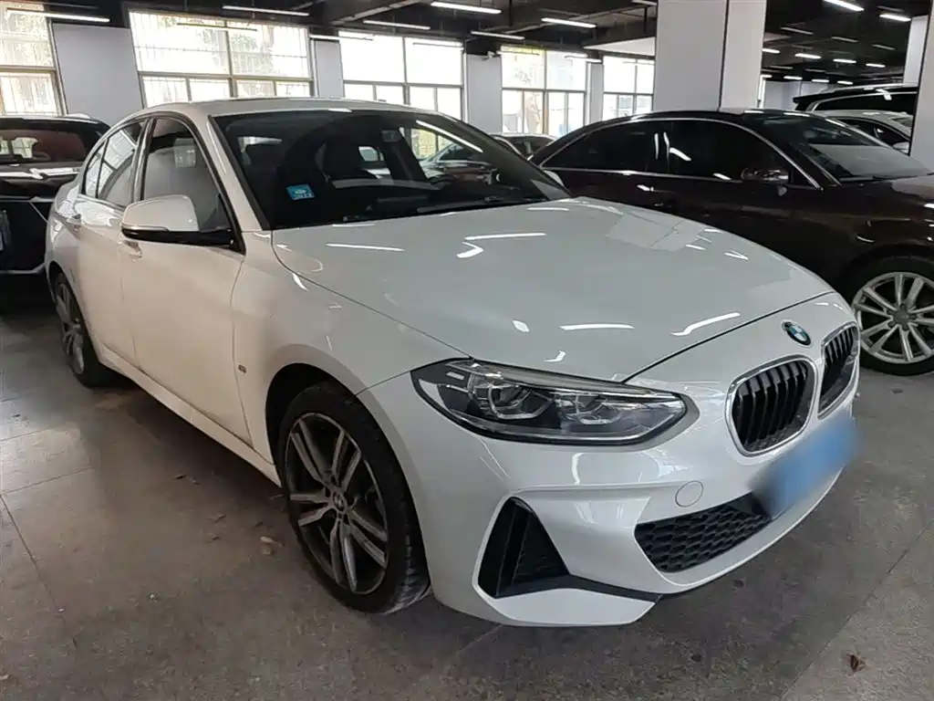 BMW 1 Series 2020 Model 125i Leading M Sport Package фото 22